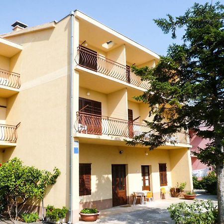 Apartments Saric Makarska Eksteriør bilde