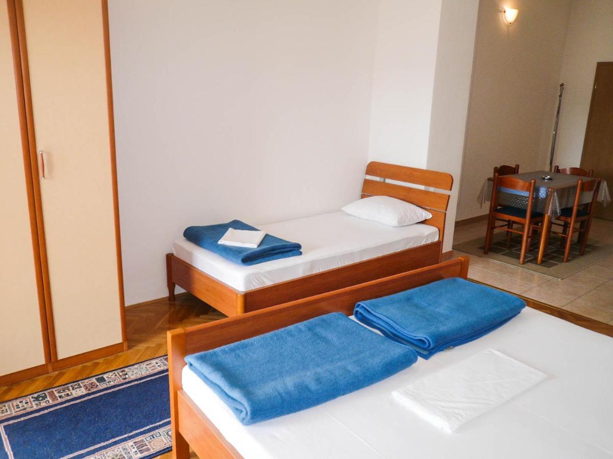 Apartments Saric Makarska Eksteriør bilde